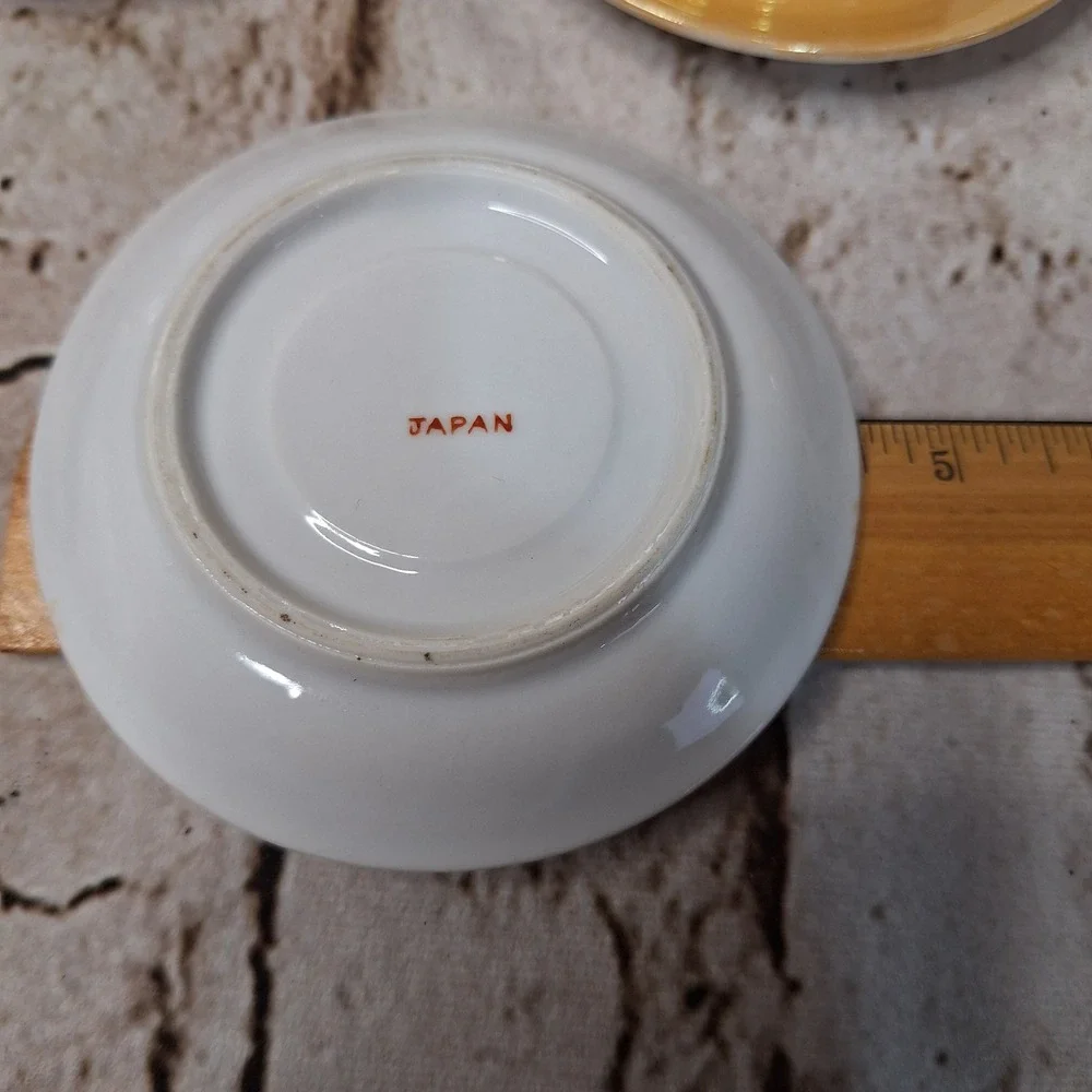Vintage Japan Lusterware Demitasse Set 5 Cups Saucers Peach Iridescent Classical